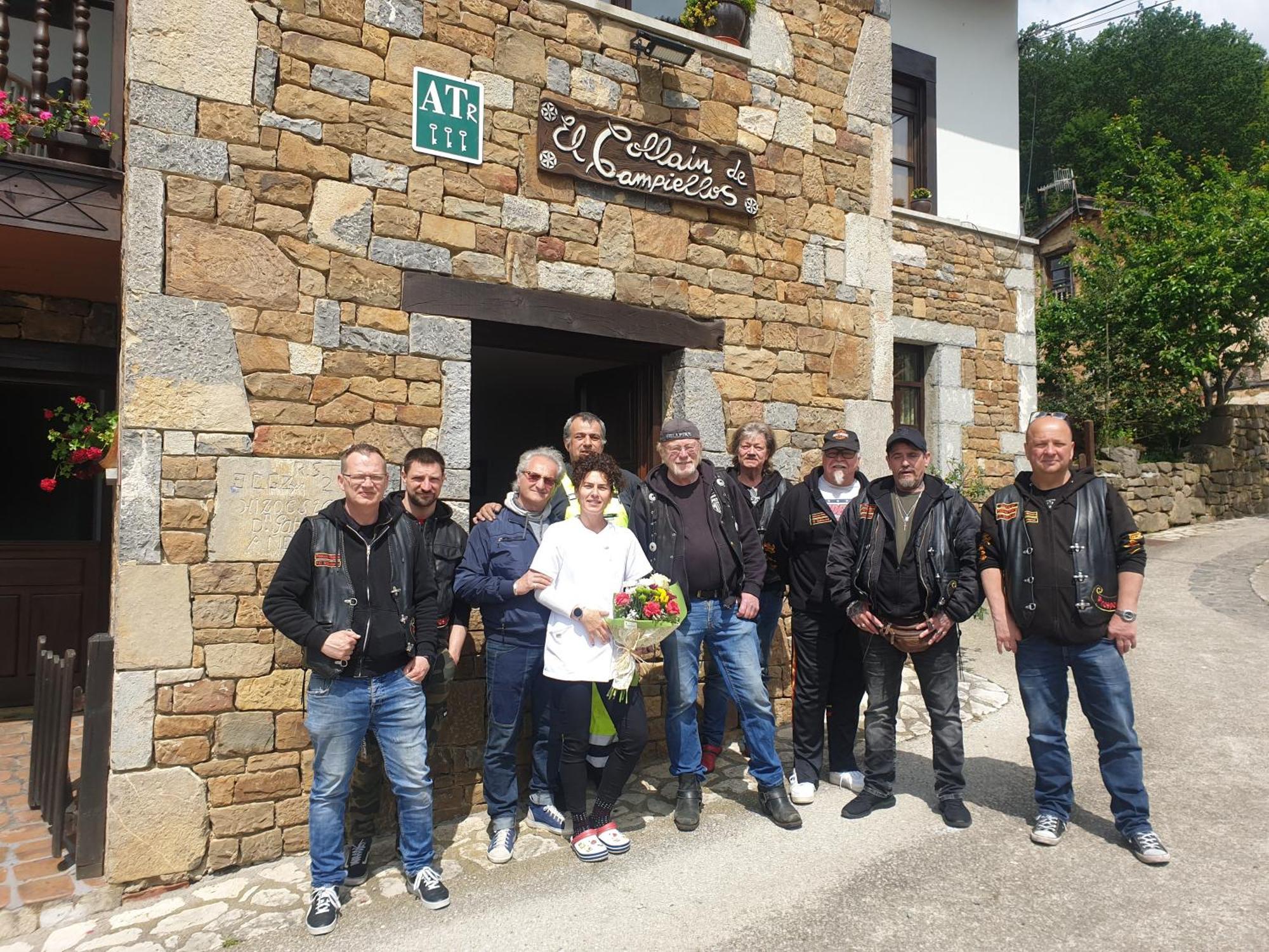 Apartamentos Rurales El Collain De Campiellos ภายนอก รูปภาพ