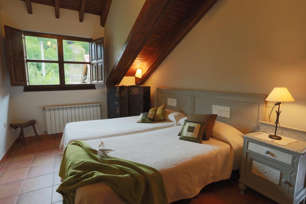 Apartamentos Rurales El Collain De Campiellos ภายนอก รูปภาพ